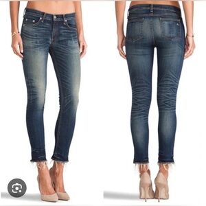 Rag & bone dark denim Aderley crop Jeans with raw frayed hems. Low rise size 24